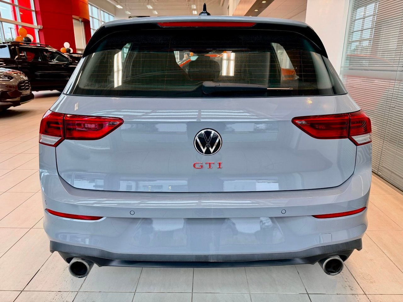 Volkswagen Golf GTI 2024 Gris Notre-Dame-des-Prairies - photo #9
