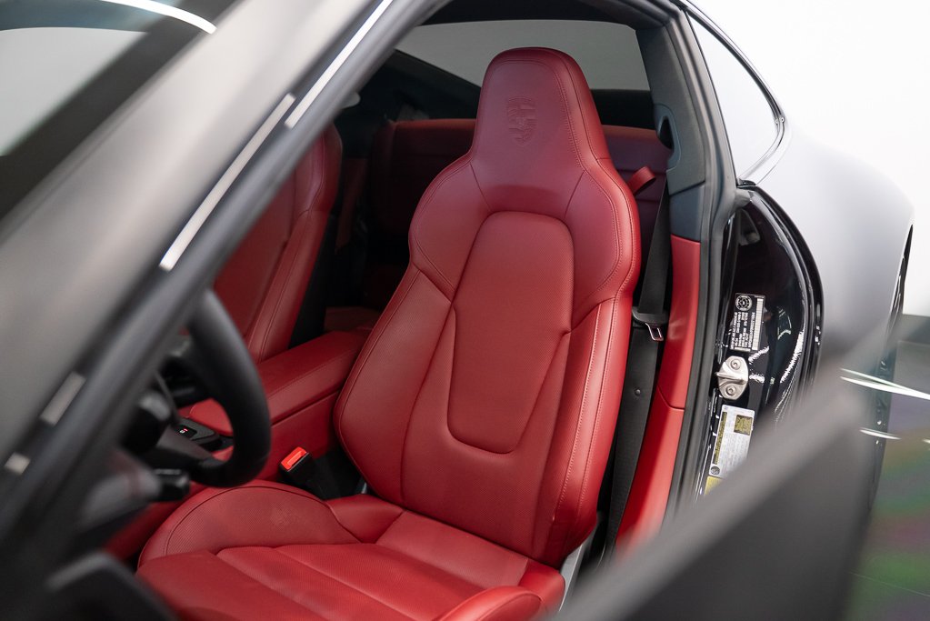 Porsche 911 Carrera 4 GTS 2024 Noir Kirkland - photo #18