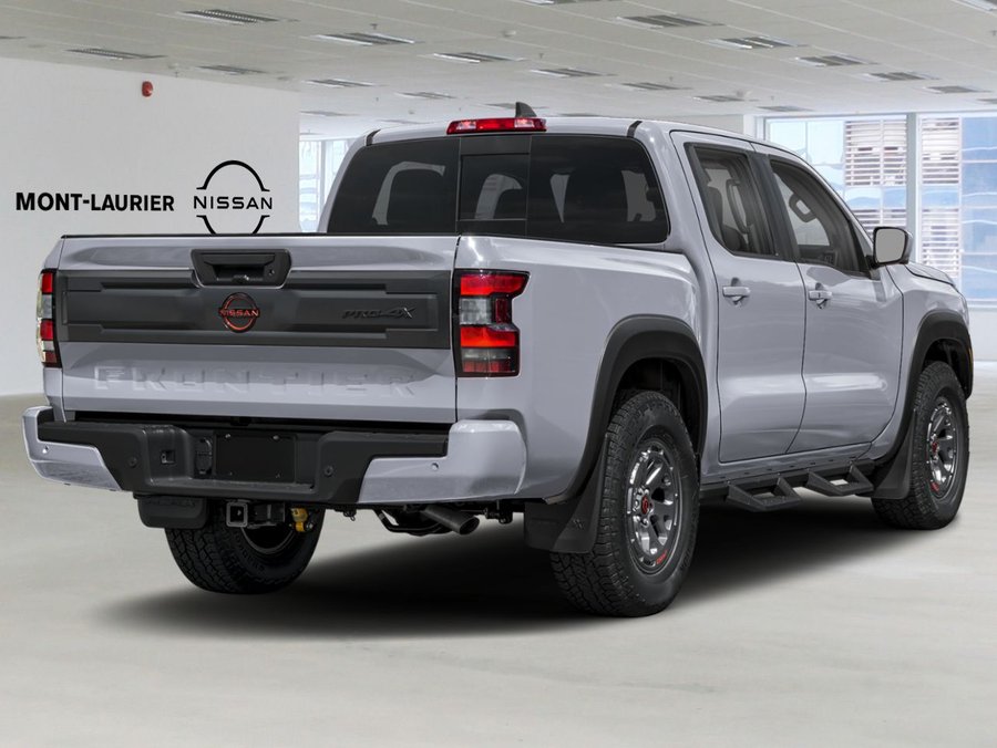 NISSAN Frontier PRO-4X cabine double 4x4 2027 Gris roche nacré métallisé