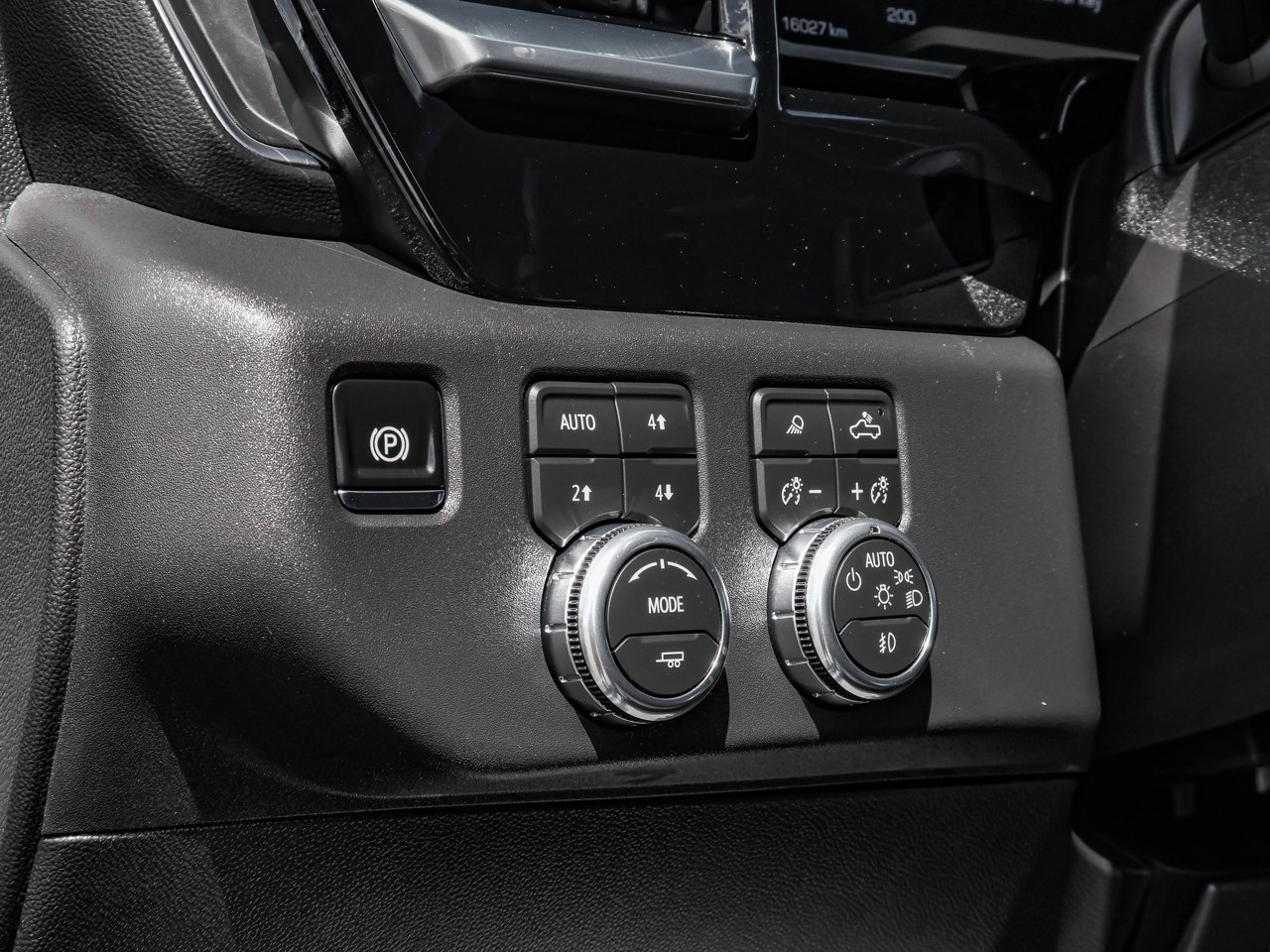 2026 GMC Sierra 1500 4WD Crew Cab 157 Elevation Grey Sherwood Park - photo #20
