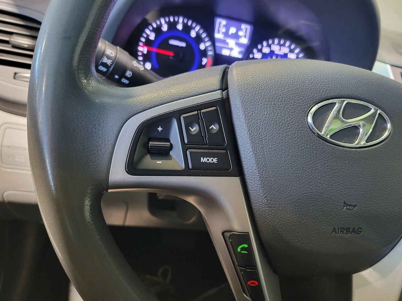 Hyundai Accent 2015 Gris Longueuil, - photo #17