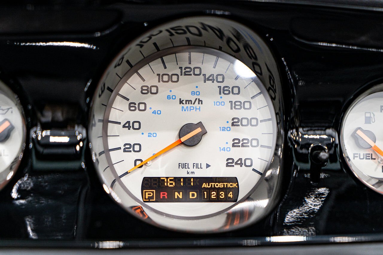Plymouth Prowler Desirable Black Colour with only 7,611KM (4756mi) from new **PRICE IN USD** 1999 Noir Montréal - photo #79