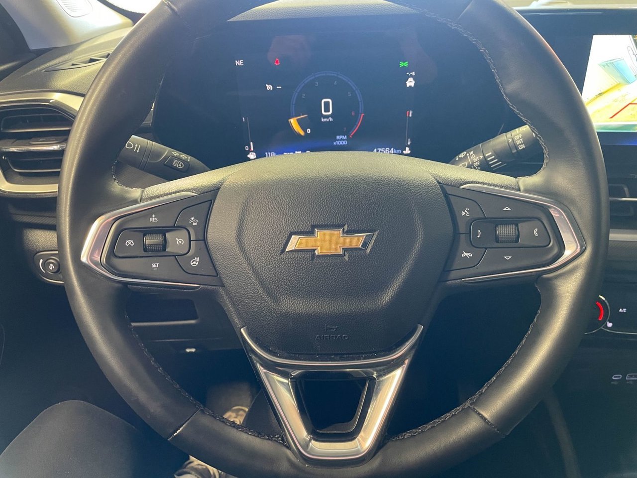 2025 Chevrolet Trailblazer LT AWD *SIÈGES CHAUFF* CARPLAY ALERTES WIFI USB Grey Saint-Jérôme - photo #12