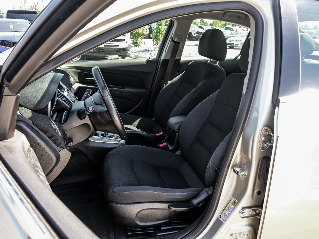 2014 Chevrolet Cruze 4dr Sdn 1LT Beige Sherwood Park - photo #15