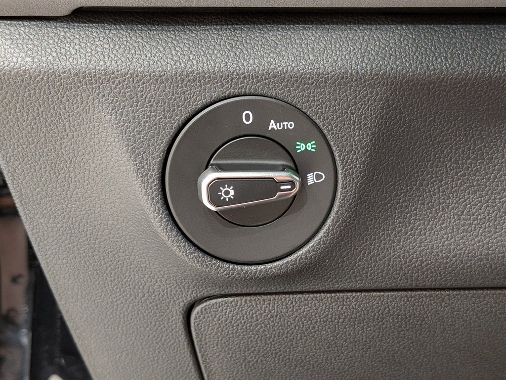 2025 Volkswagen Jetta Comfortline Auto Black Val-David - photo #31