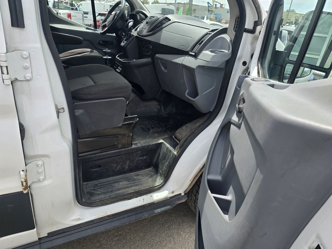 2016 Ford Transit fourgon utilitaire White  - photo #13