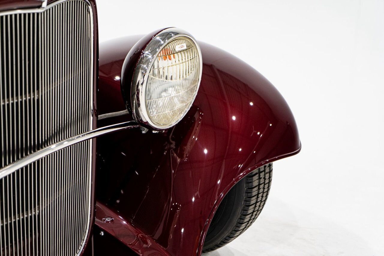 Ford Highboy Lobeck creation spectacular presentation **PRICE IN USD** 1932 Rouge Montréal - photo #33