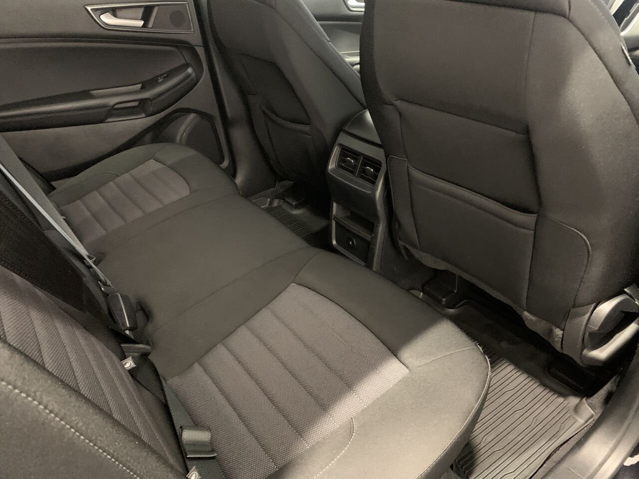 Ford Edge SE AWD SE + AWD + ANDROID + CARPLAY 2023 Noir Châteauguay - photo #10