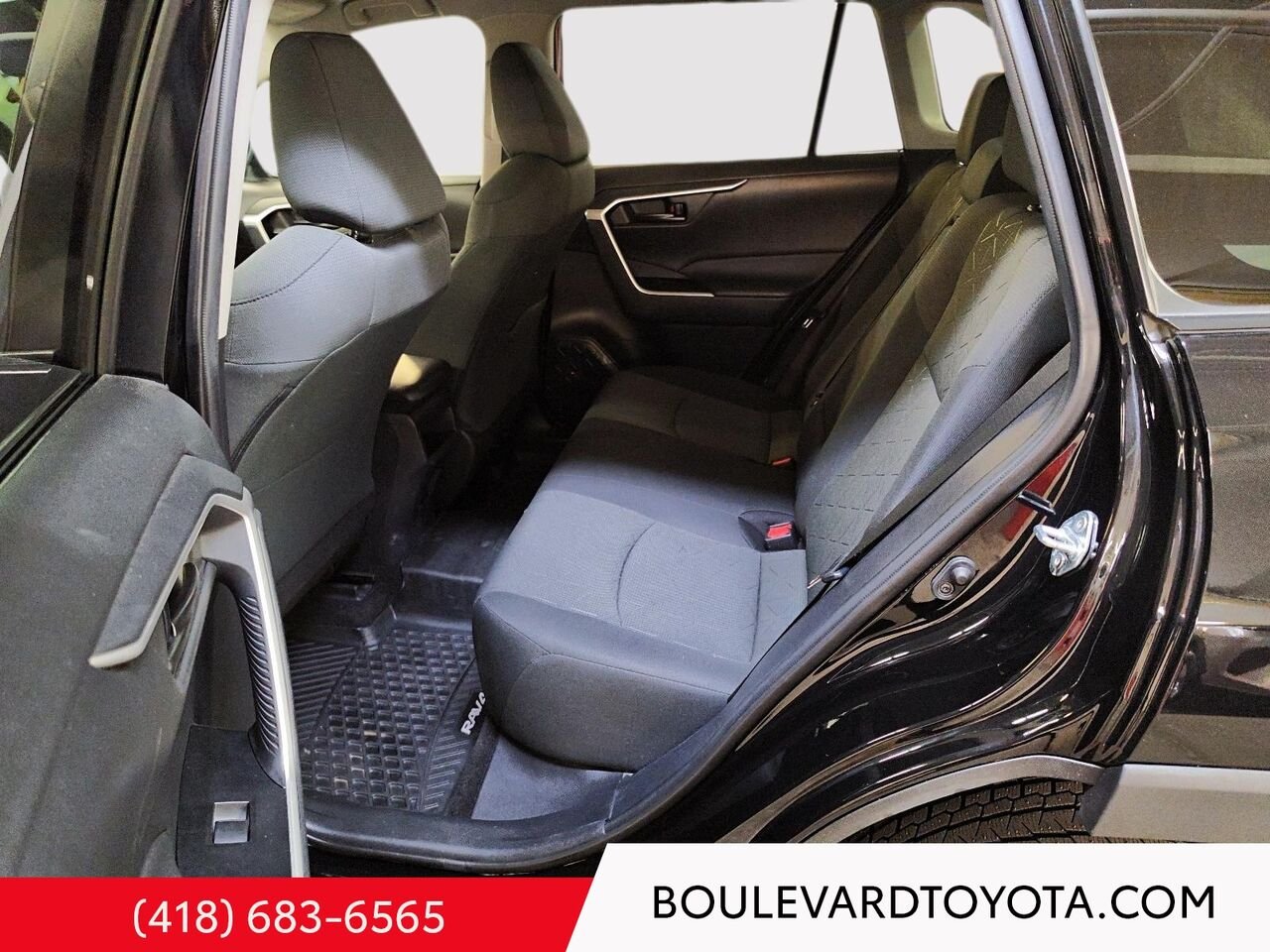 Toyota RAV4 100298A-67 | LE, AWD 2021 Noir Québec - photo #16