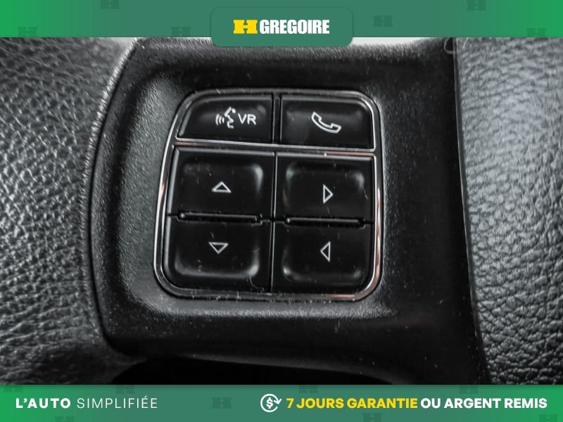 2019 Ram 1500 Grey Saint-Eustache - photo #22