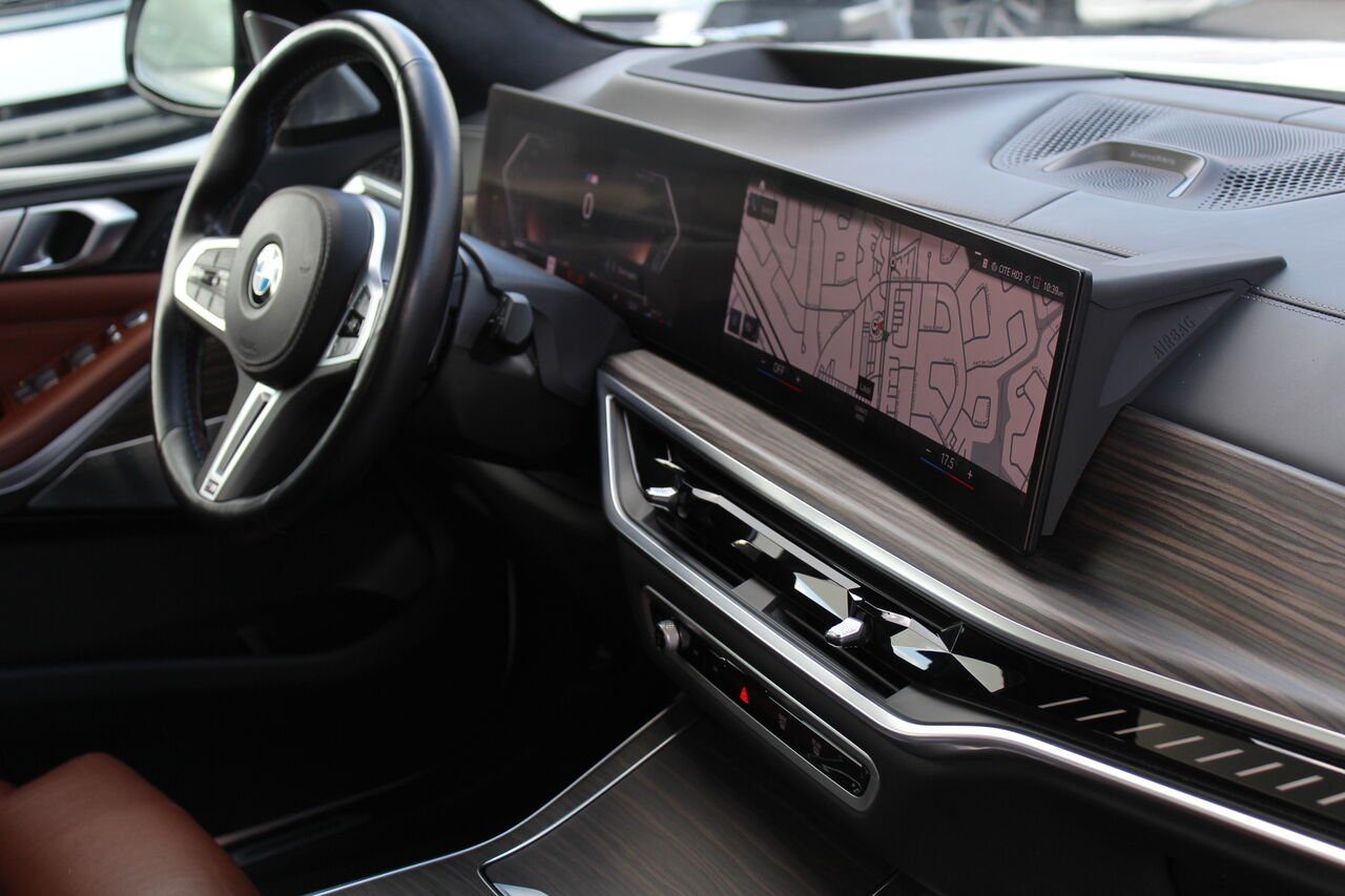 2023 BMW X7 VIN: 5UX33EM04P9P94906 White Sainte-Rose - photo #7