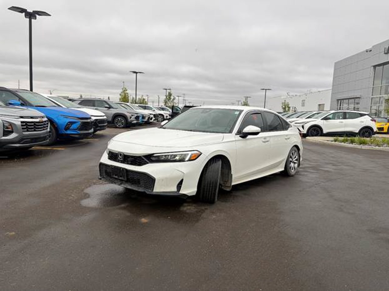 2025 Honda Civic Sedan LX CVT White Sherwood Park - photo #2