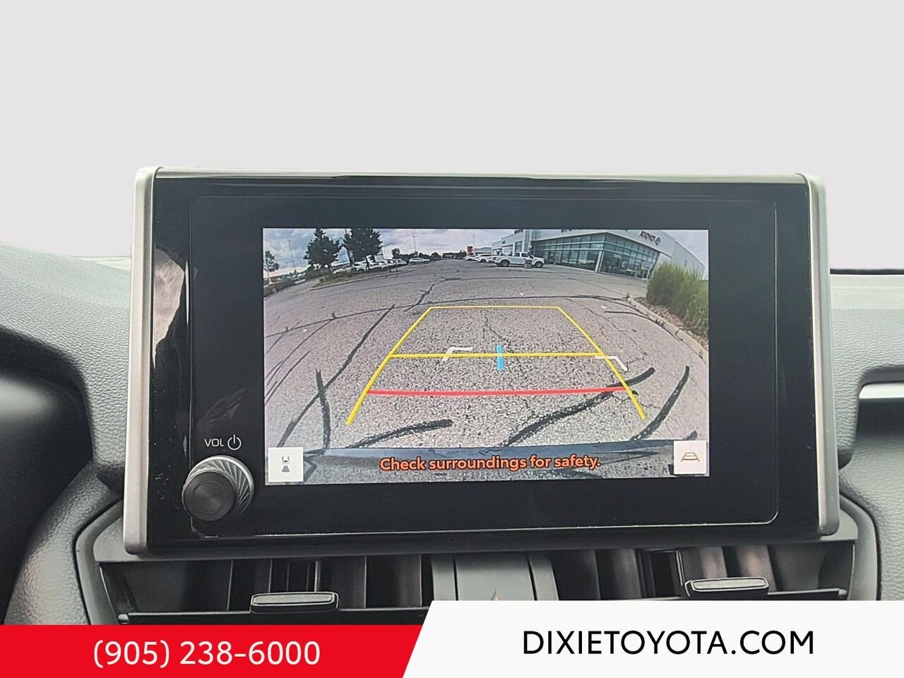 2025 Toyota RAV4 XLE AWD / CLEAN CARFAX / HEATED SEATS / MOONROOF / ALLOY WHEELS / CARPLAY AND ANDROID AUTO Black Mississauga - photo #15