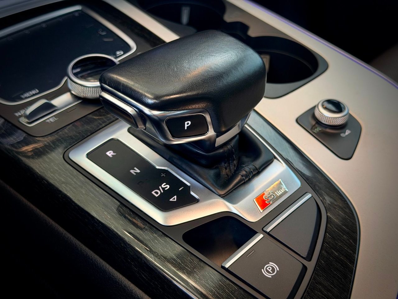 2026 Volkswagen Tiguan Black Notre-Dame-des-Prairies - photo #26