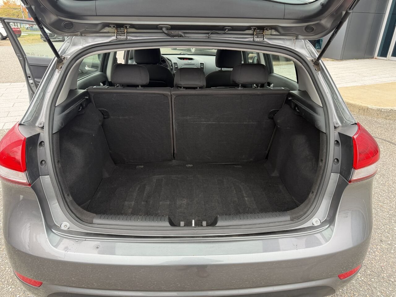 2016 Kia Forté 5 Silver Ste-Marie - photo #7