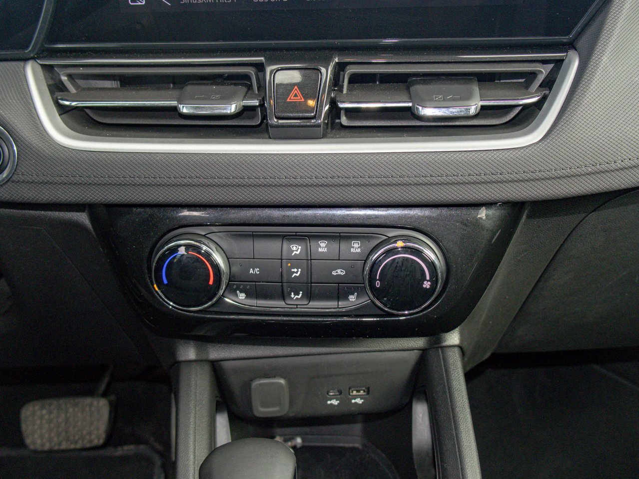 2025 Chevrolet Trailblazer AWD 4dr LT Grey Sherwood Park - photo #25