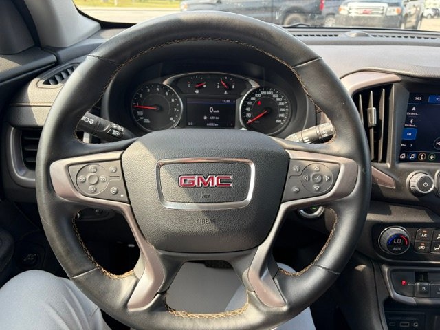GMC Terrain AWD AT4 2023 Noir Chibougamau - photo #11