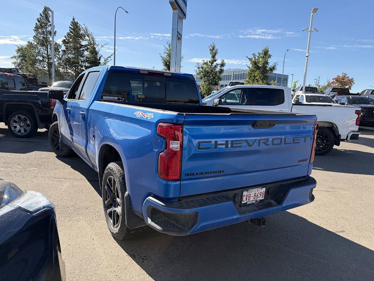 2025 Chevrolet Silverado 1500 4WD Crew Cab 147 RST Blue Sherwood Park - photo #3