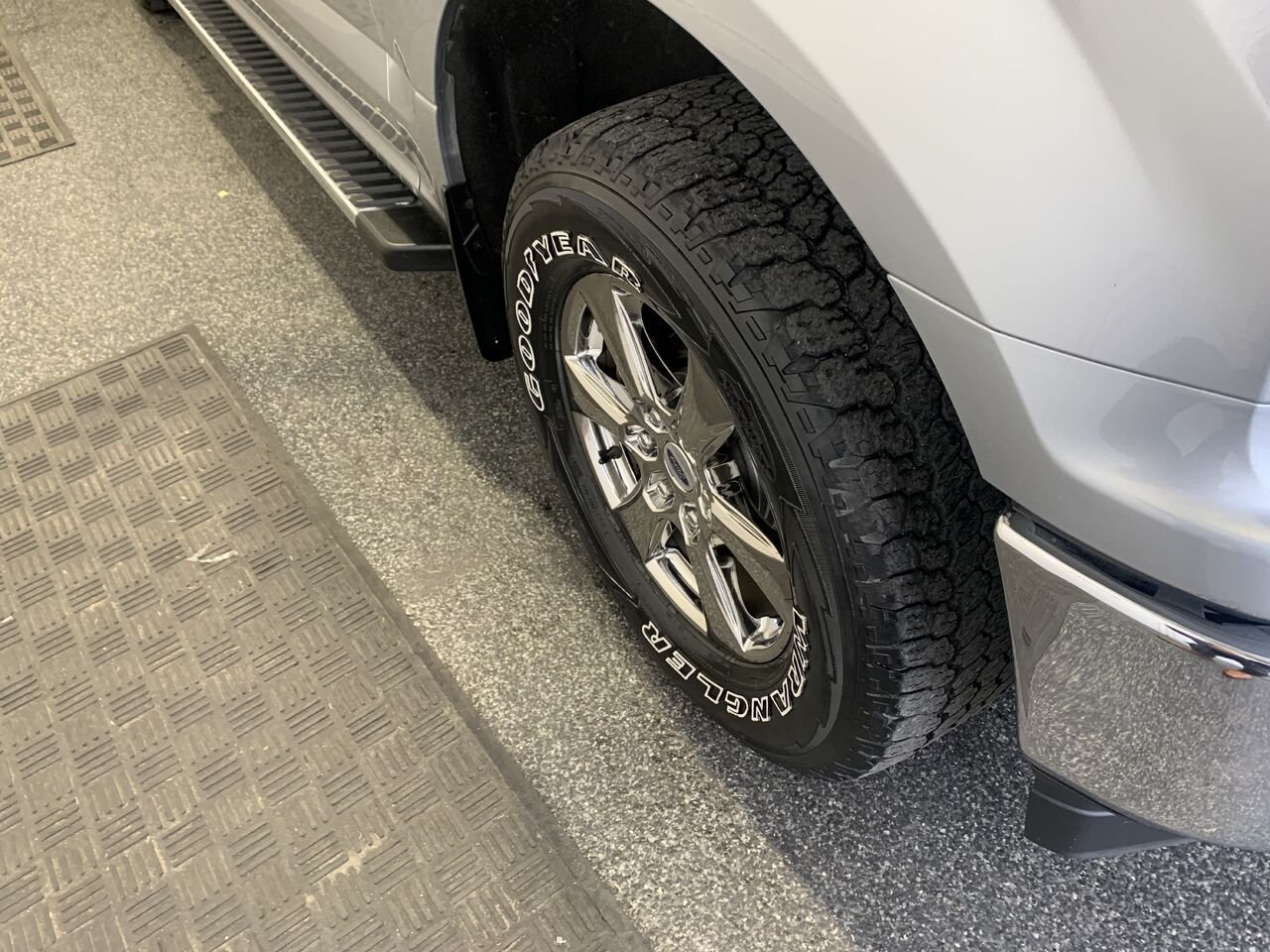 Ford F-150 XLT cabine double 4RM caisse de 6,5 pi 2020 Argent Châteauguay - photo #5