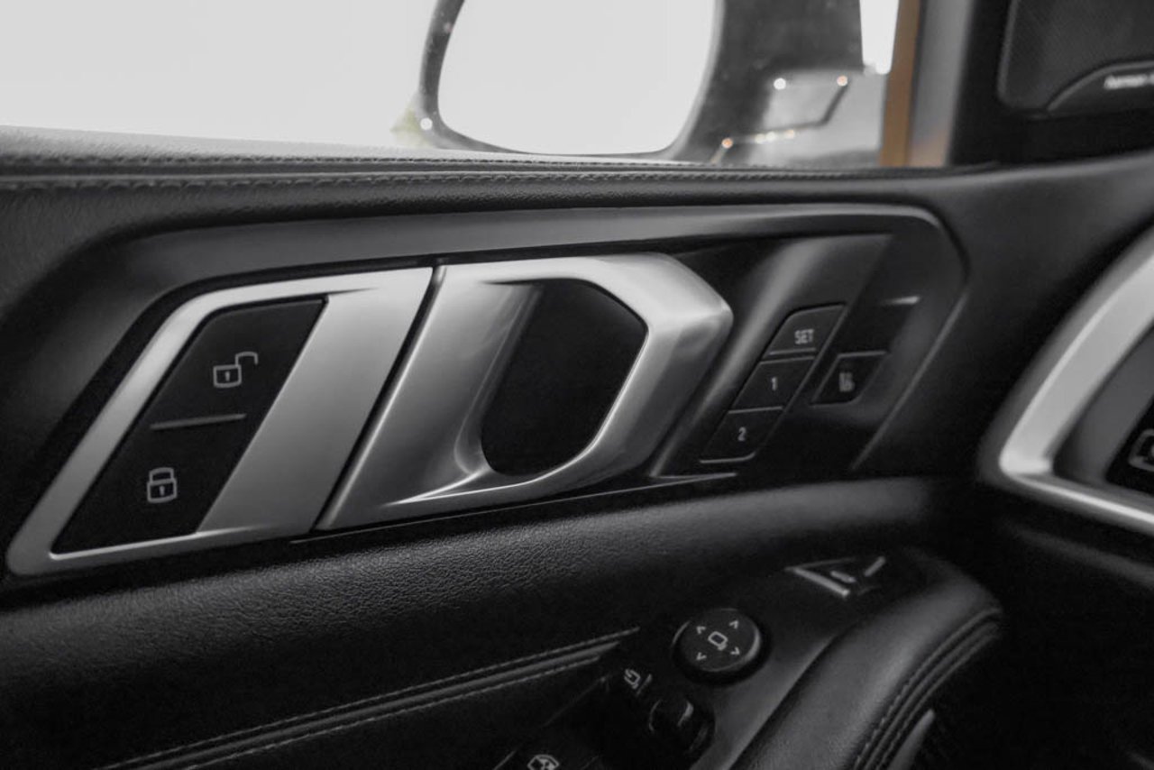 2024 BMW X5 xDrive40i Sports Activity Vehicle White Sherwood Park - photo #16