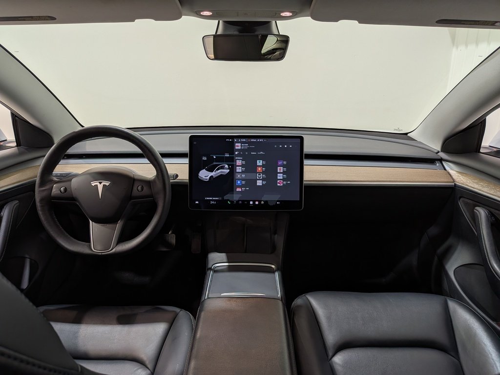 2021 Tesla Model 3 Standard Range RWD *Ltd Avail* Red Val-David - photo #11