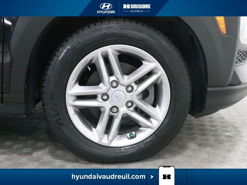 Hyundai Kona YR827 | 2.0L Essential FWD 2021 Noir Laval - photo #31
