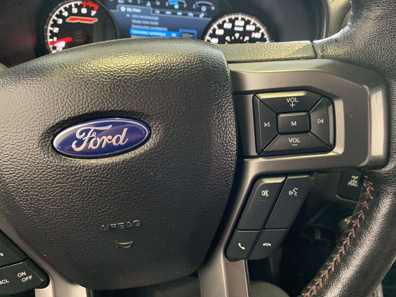 Ford F-150 LARIAT, EDITION SPECIALE, 3.5L, 157 WB, 2019 Argent Châteauguay - photo #34