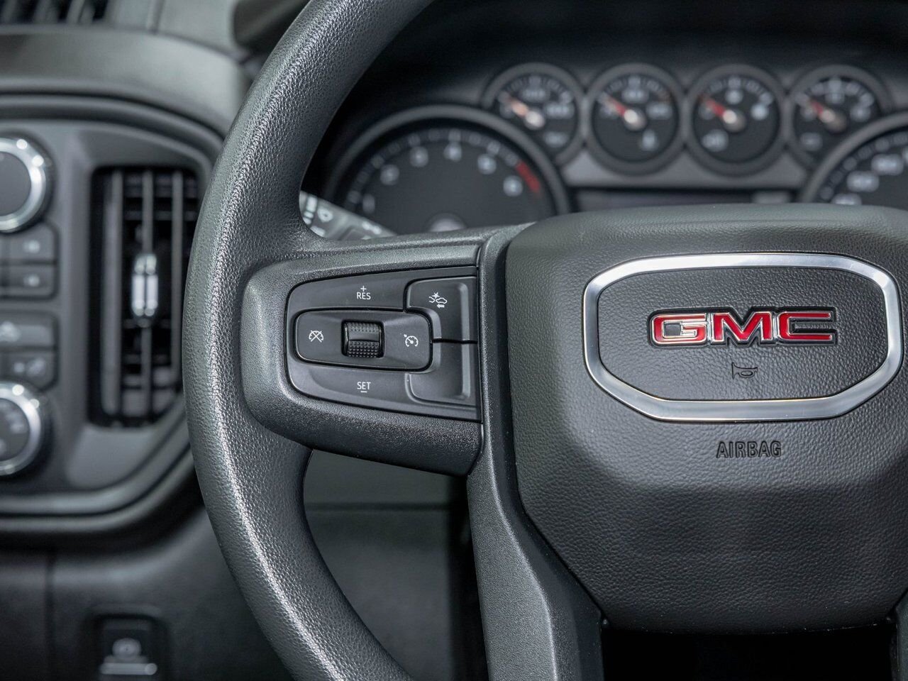 2024 GMC Sierra 1500 PRO X31 CREW 4X4 V8 *ÉDITION GRAPHITE* BEDLINER Grey Saint-Jérôme - photo #14