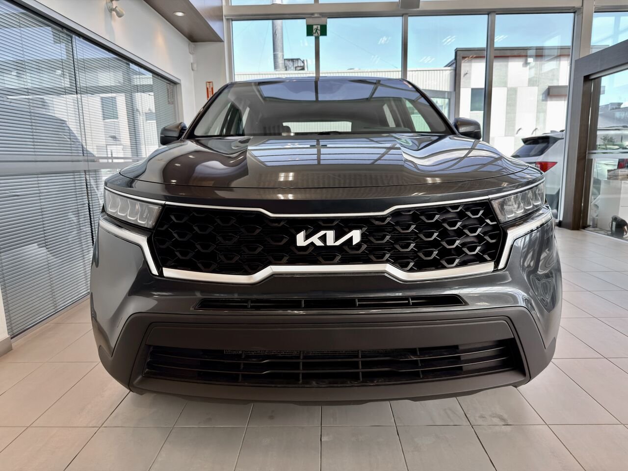 Kia Sorento 2022 Gris Notre-Dame-des-Prairies - photo #5