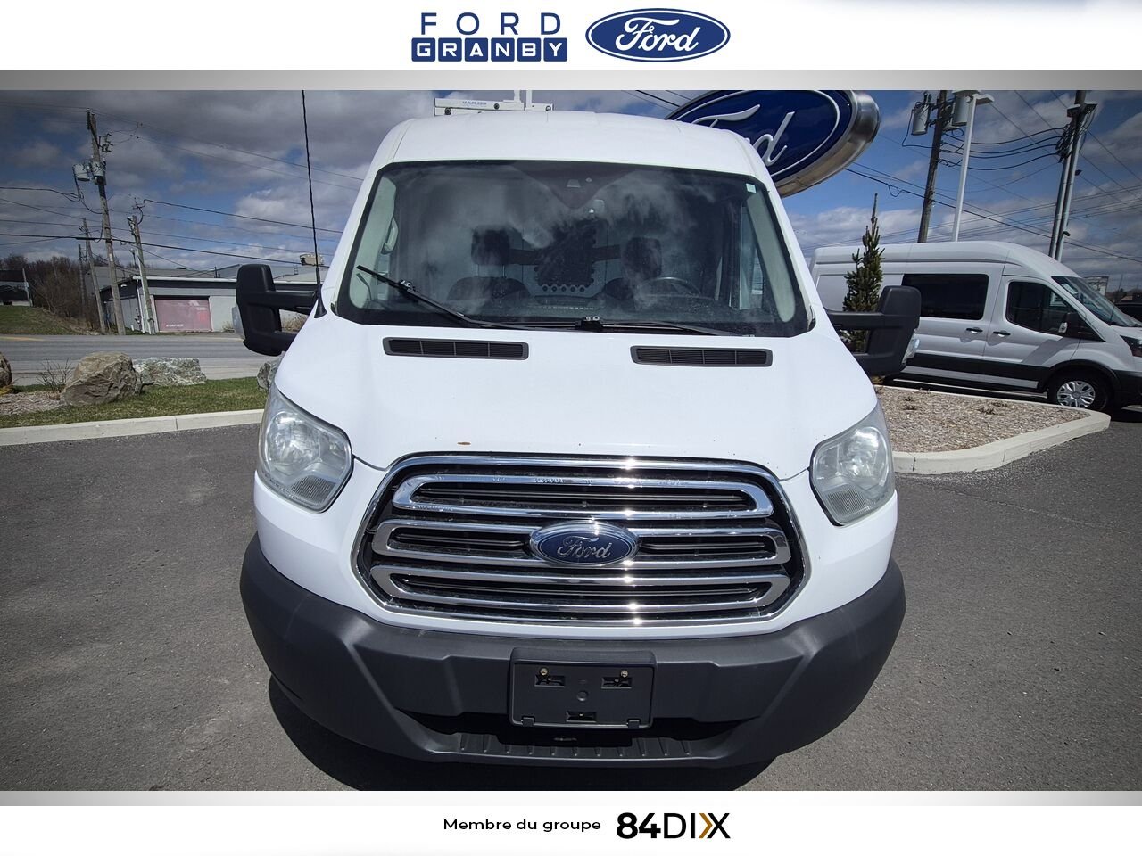 2015 Ford Transit fourgon utilitaire White Granby - photo #1