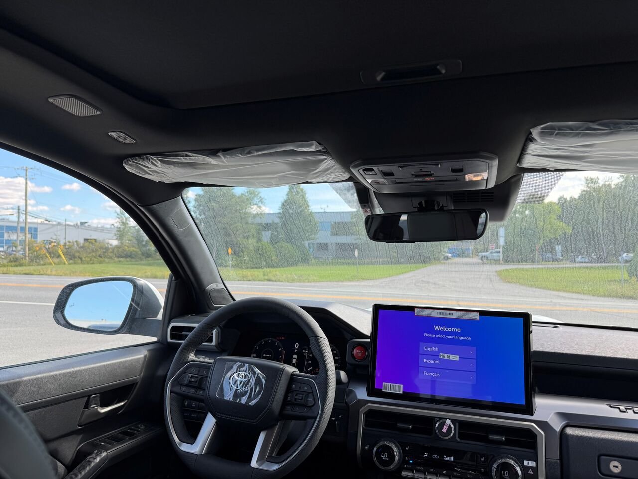 Toyota Tacoma Double Cab 4x4 BA emp. court 2026 Blanc Val-d'Or - photo #2