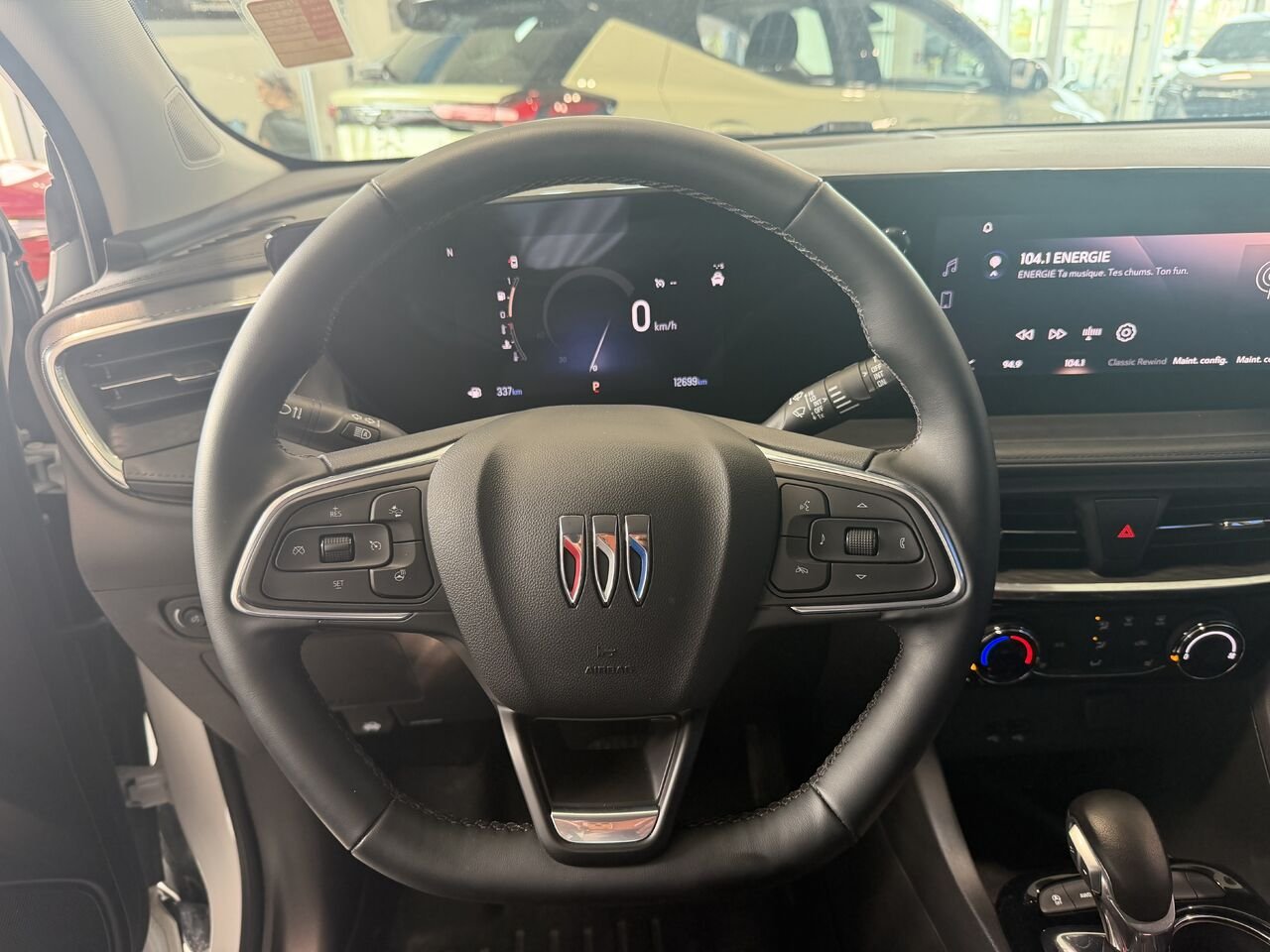 2024 BUICK ENCORE GX SPORT TOURING Tourisme sport 4 portes TI White Gatineau - photo #2