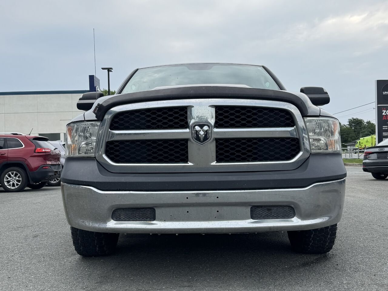 2015 Ram 1500 Hemi Black Granby - photo #9