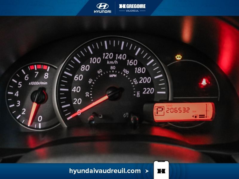 2019 Nissan MICRA Blue Blainville - photo #23