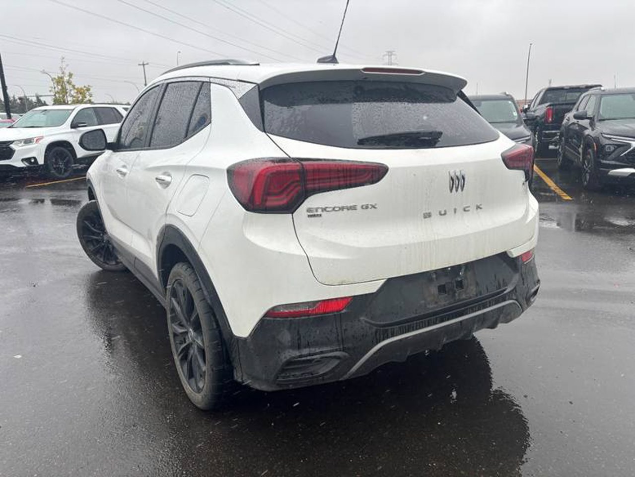2024 Buick Encore GX AWD 4dr Sport Touring White Sherwood Park - photo #3
