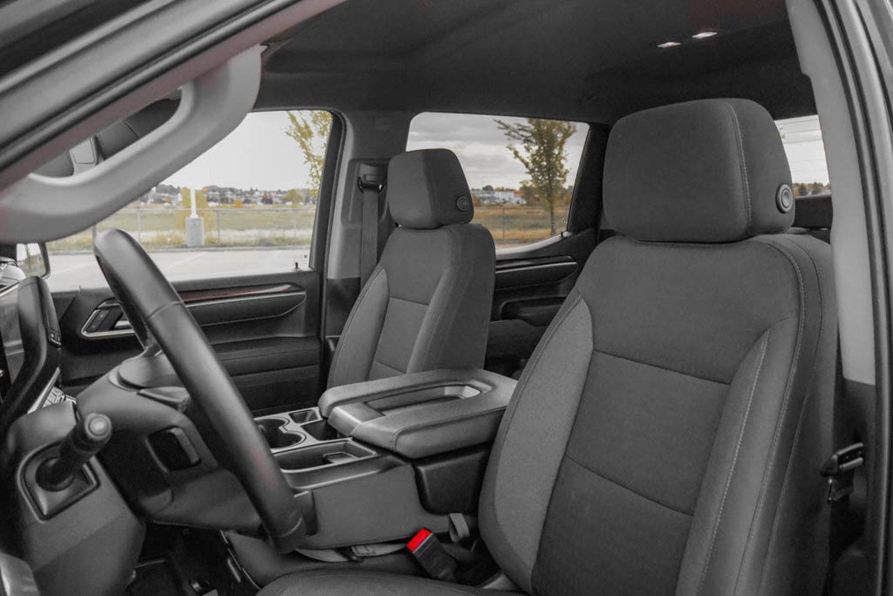 2026 Chevrolet Silverado 1500 4WD Crew Cab 147 LT Black Sherwood Park - photo #29