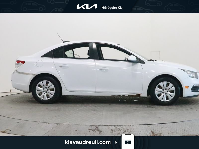 2015 Chevrolet Cruze White Blainville - photo #7