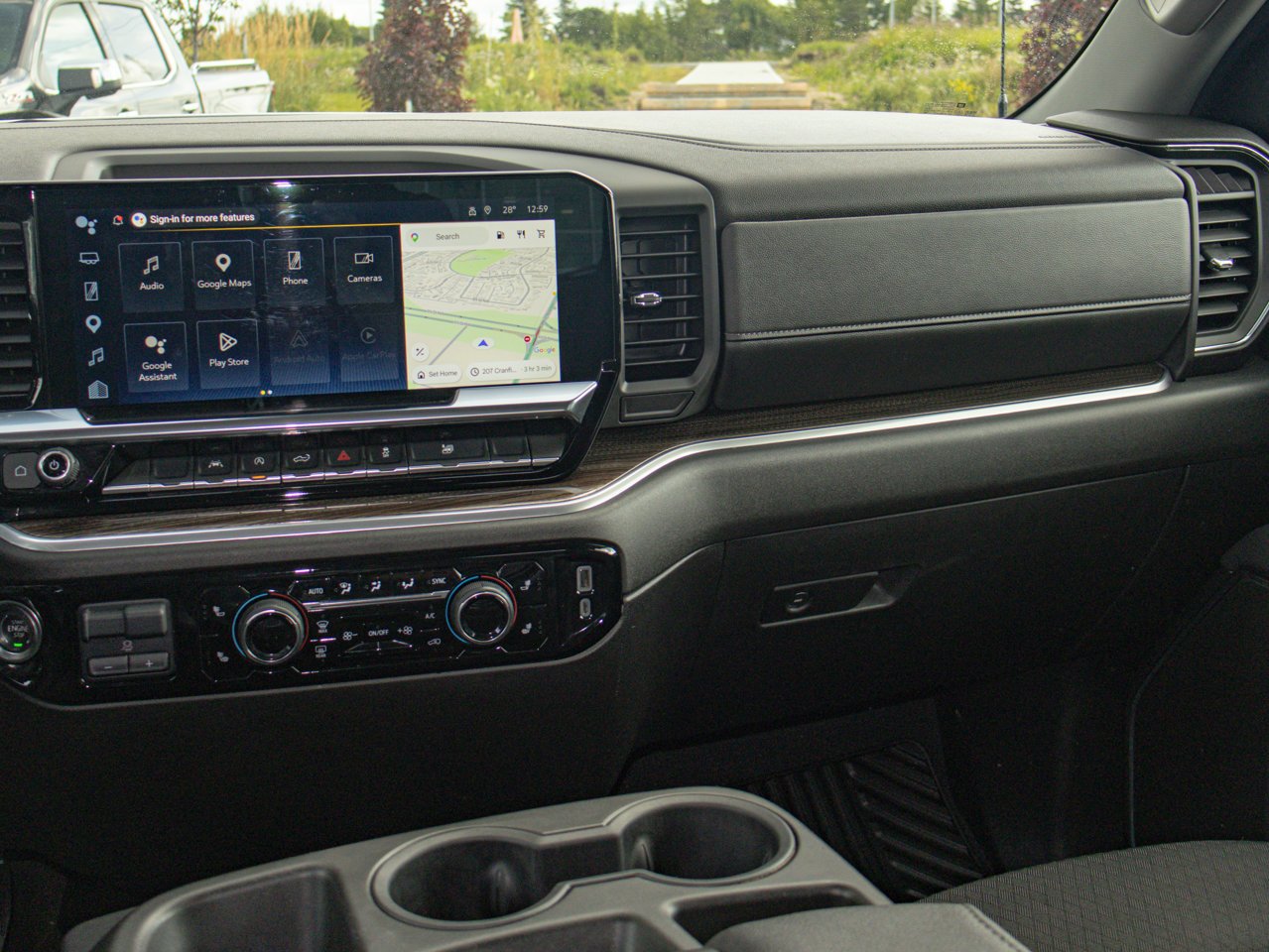 2025 Chevrolet Silverado 1500 4WD Crew Cab 147 LT White Sherwood Park - photo #29