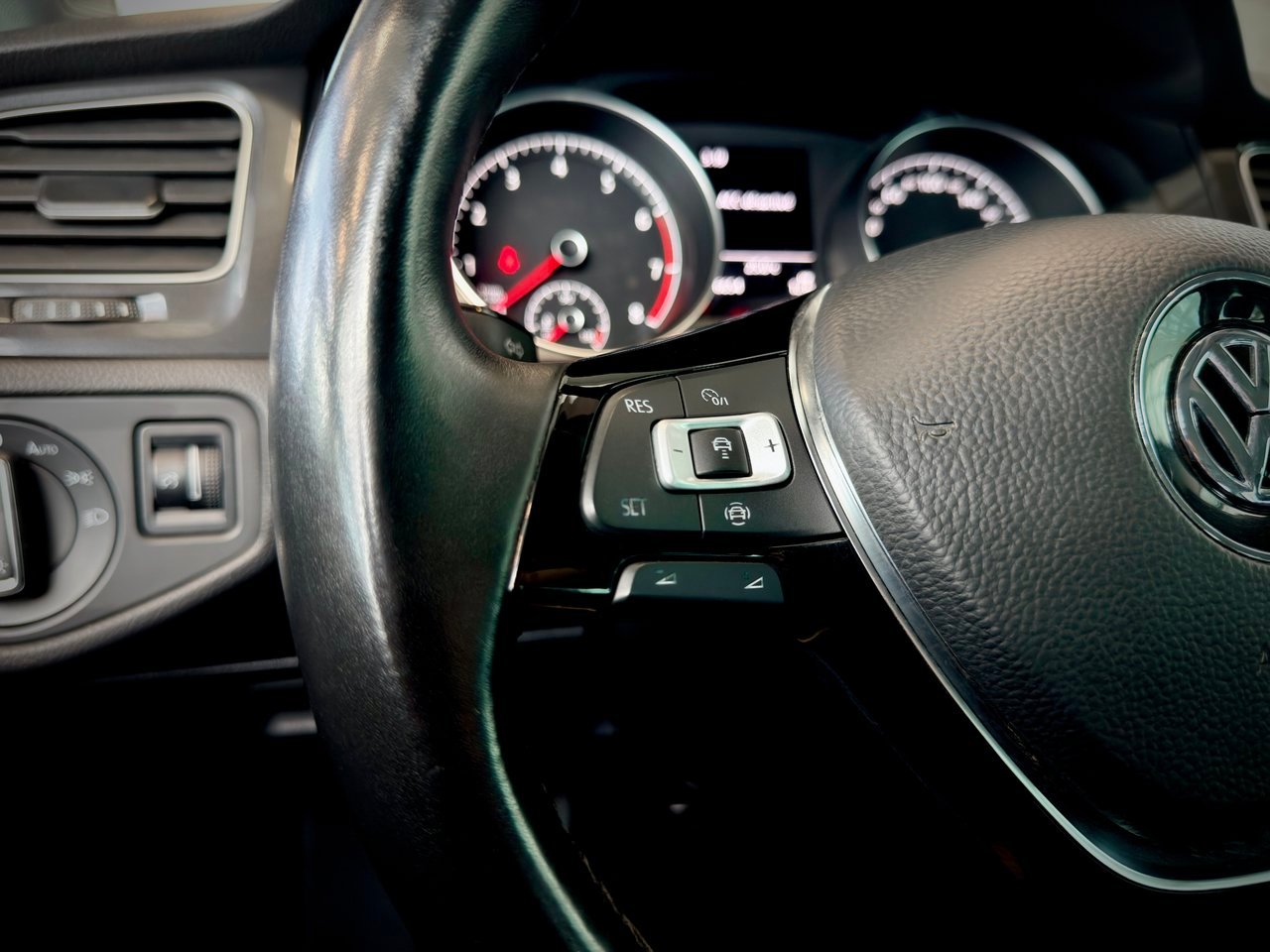 2019 Volkswagen Golf Black Notre-Dame-des-Prairies - photo #20