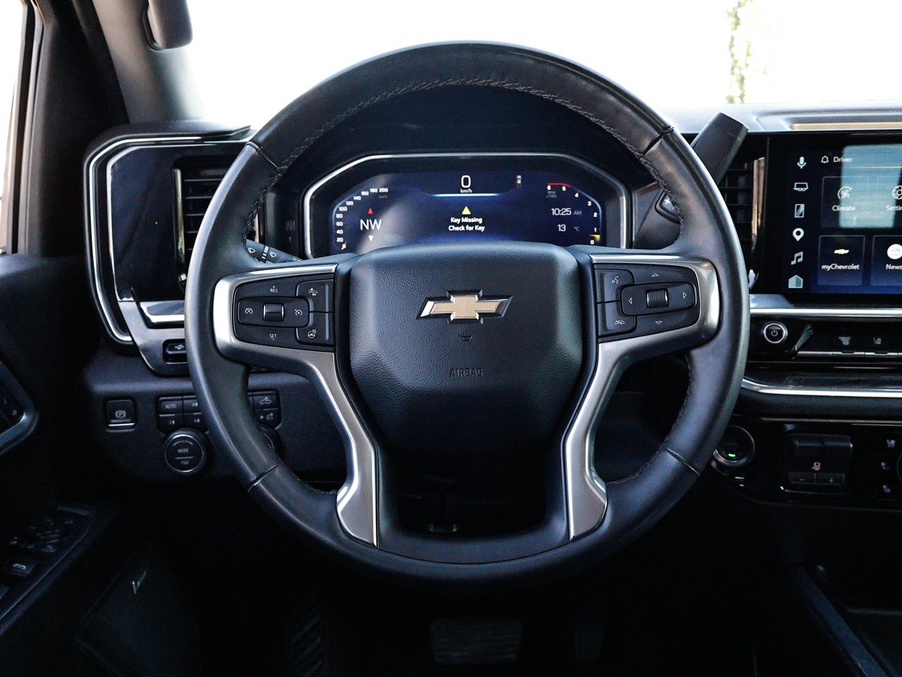 2025 Chevrolet Silverado 3500HD 4WD Crew Cab 159 LTZ White Sherwood Park - photo #30