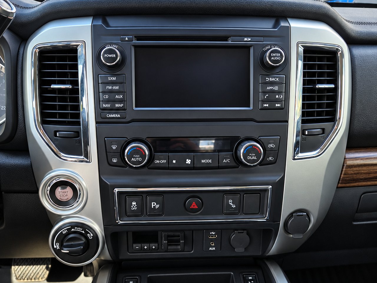 Nissan Titan XD Cummins 2016 Noir Granby - photo #16