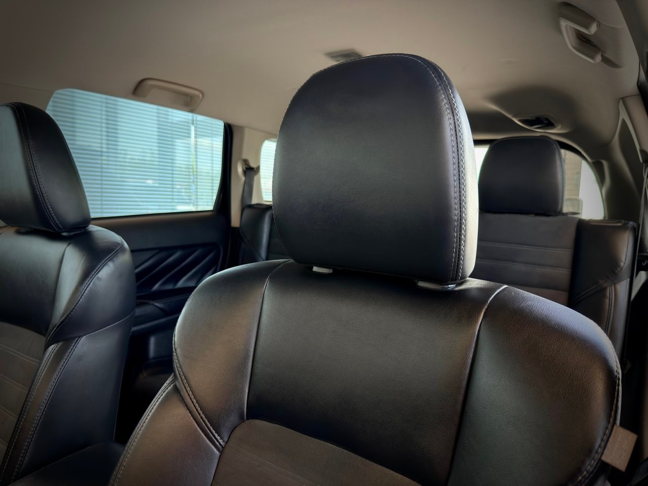 Mitsubishi Outlander PHEV 2020 Noir Notre-Dame-des-Prairies - photo #19