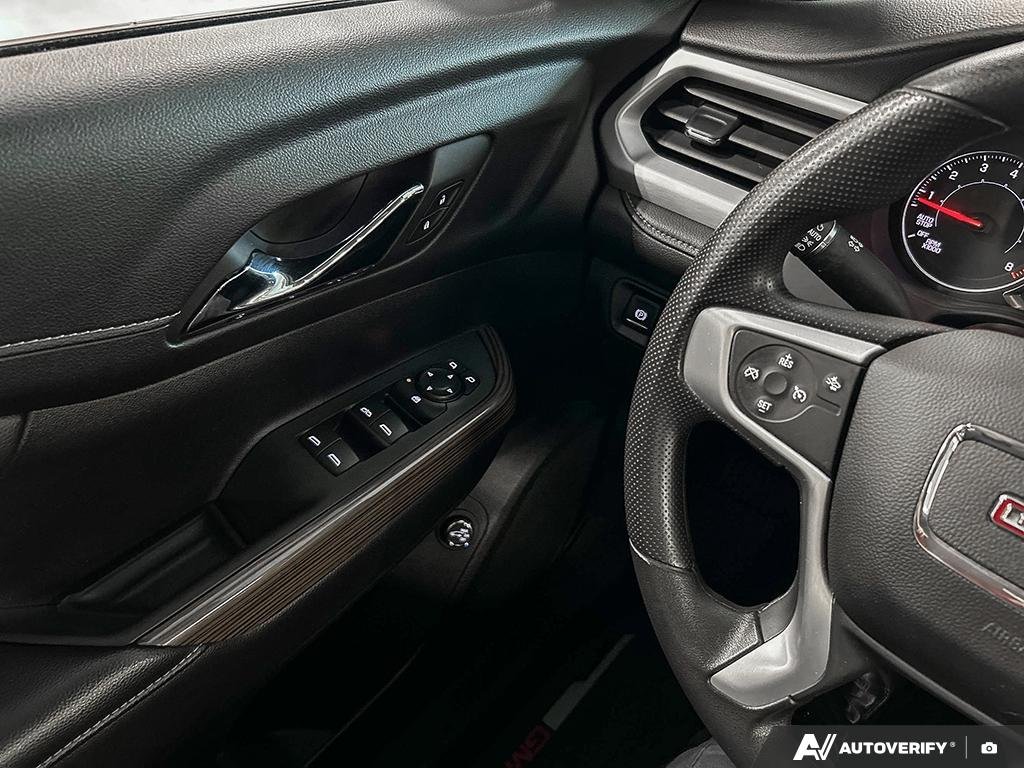 2021 GMC Acadia 2602052A | SLE White Edmonton - photo #16