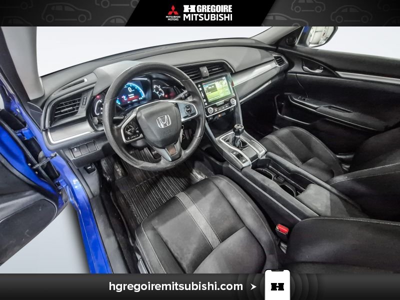 Honda Civic 2018 Bleu Blainville - photo #16