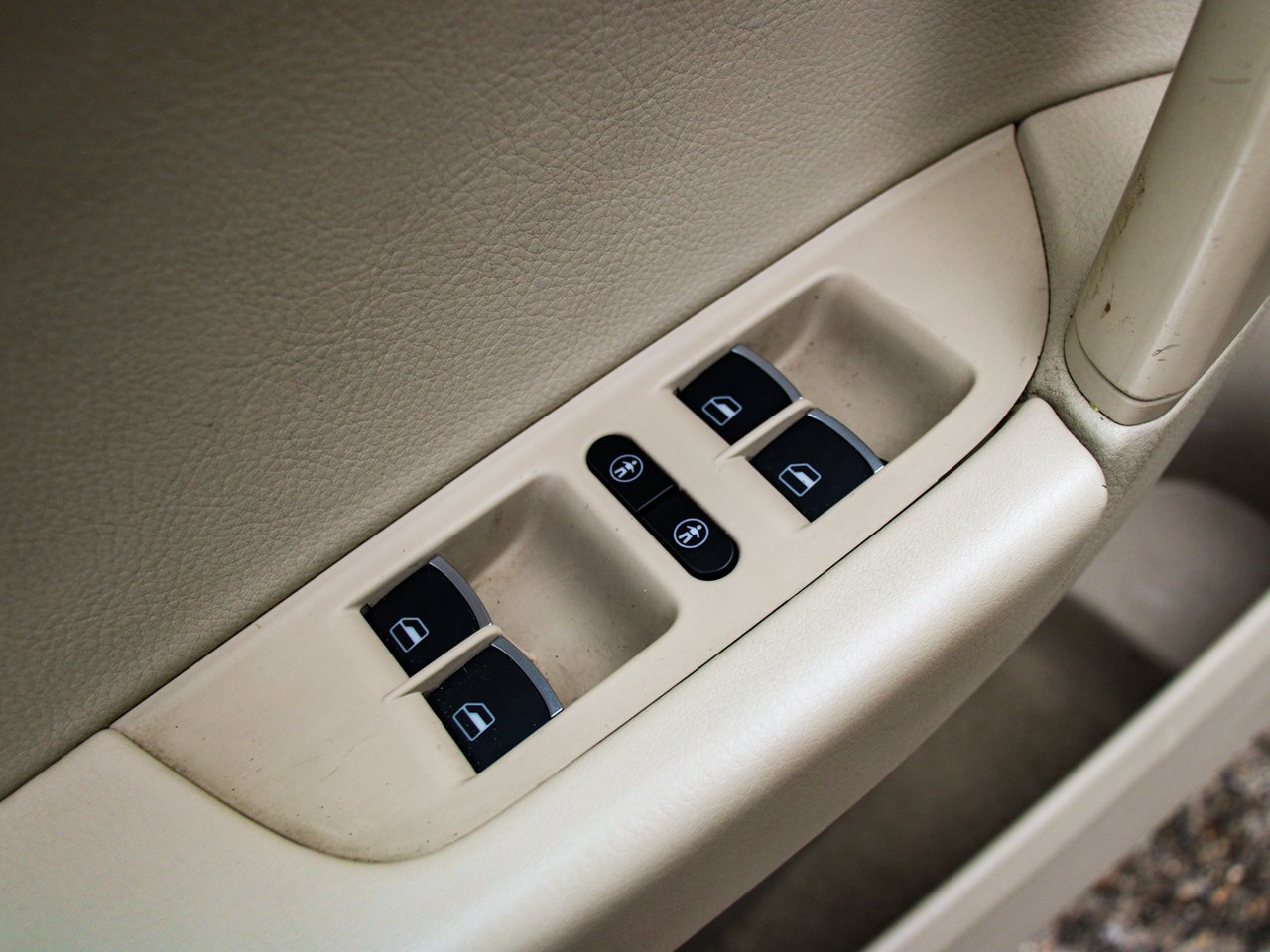 2014 Volkswagen Touareg 4dr TDI Execline Brown Sherwood Park - photo #16