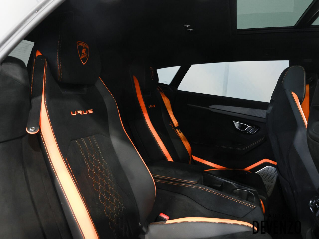 2023 Lamborghini Urus White Saint-Eustache - photo #7