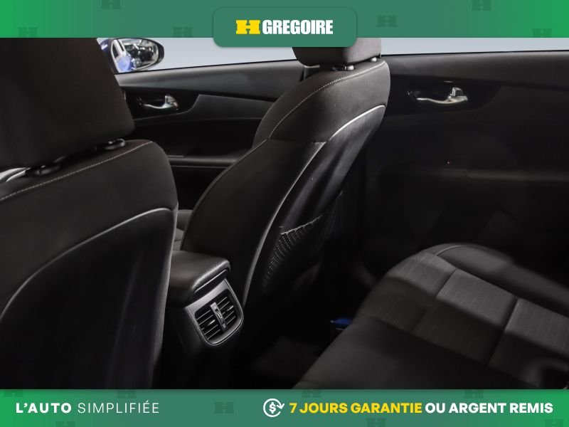 Kia Forte 2021 Bleu Laval - photo #21
