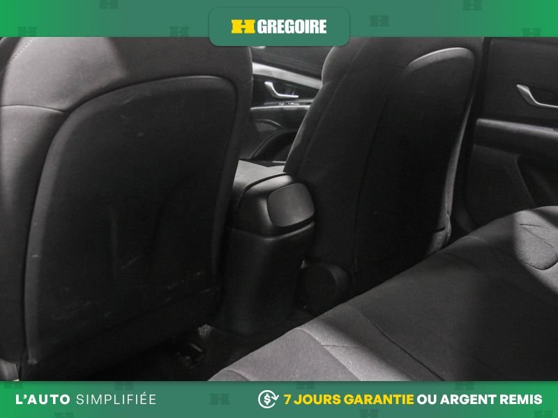 Hyundai Elantra 821689 | Essential MANUEL AC GR ELECT MAGS CAM RECUL BLEUTO 2022 Blanc Laval - photo #25