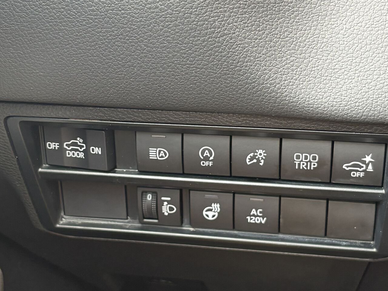 2023 Toyota TUNDRA LIMITED Green Mont-Laurier - photo #18