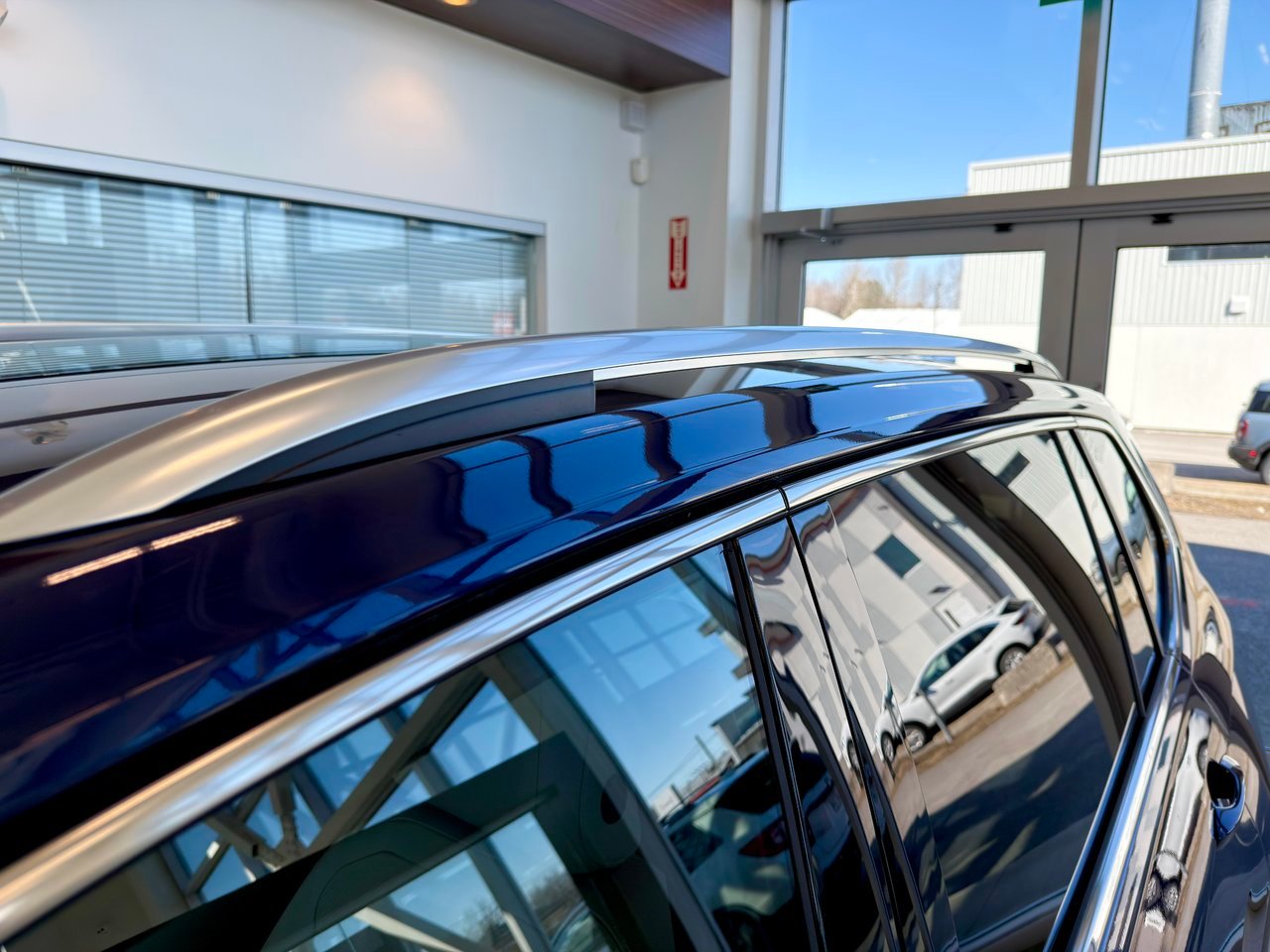 2024 Volkswagen Tiguan Blue Notre-Dame-des-Prairies - photo #14